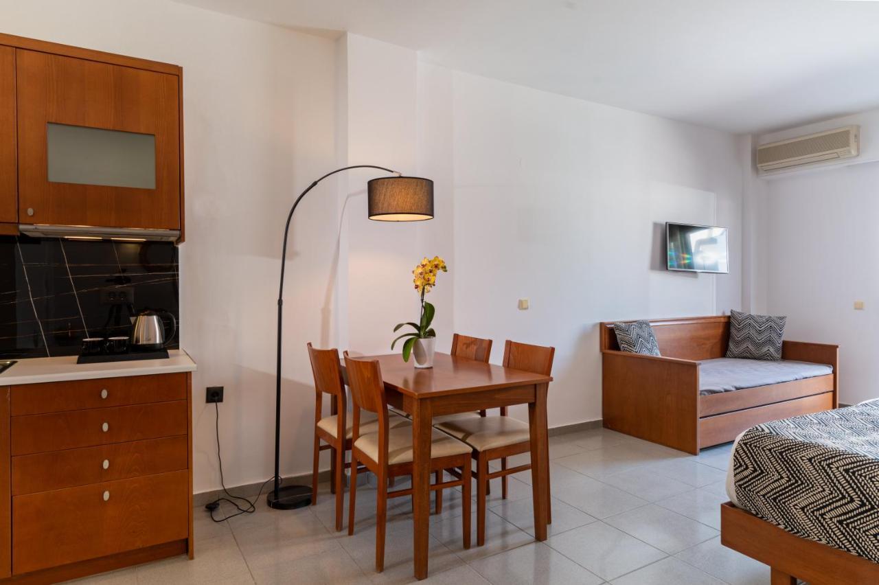Delfina Boutique Hotel Paralia Kourna Exterior foto